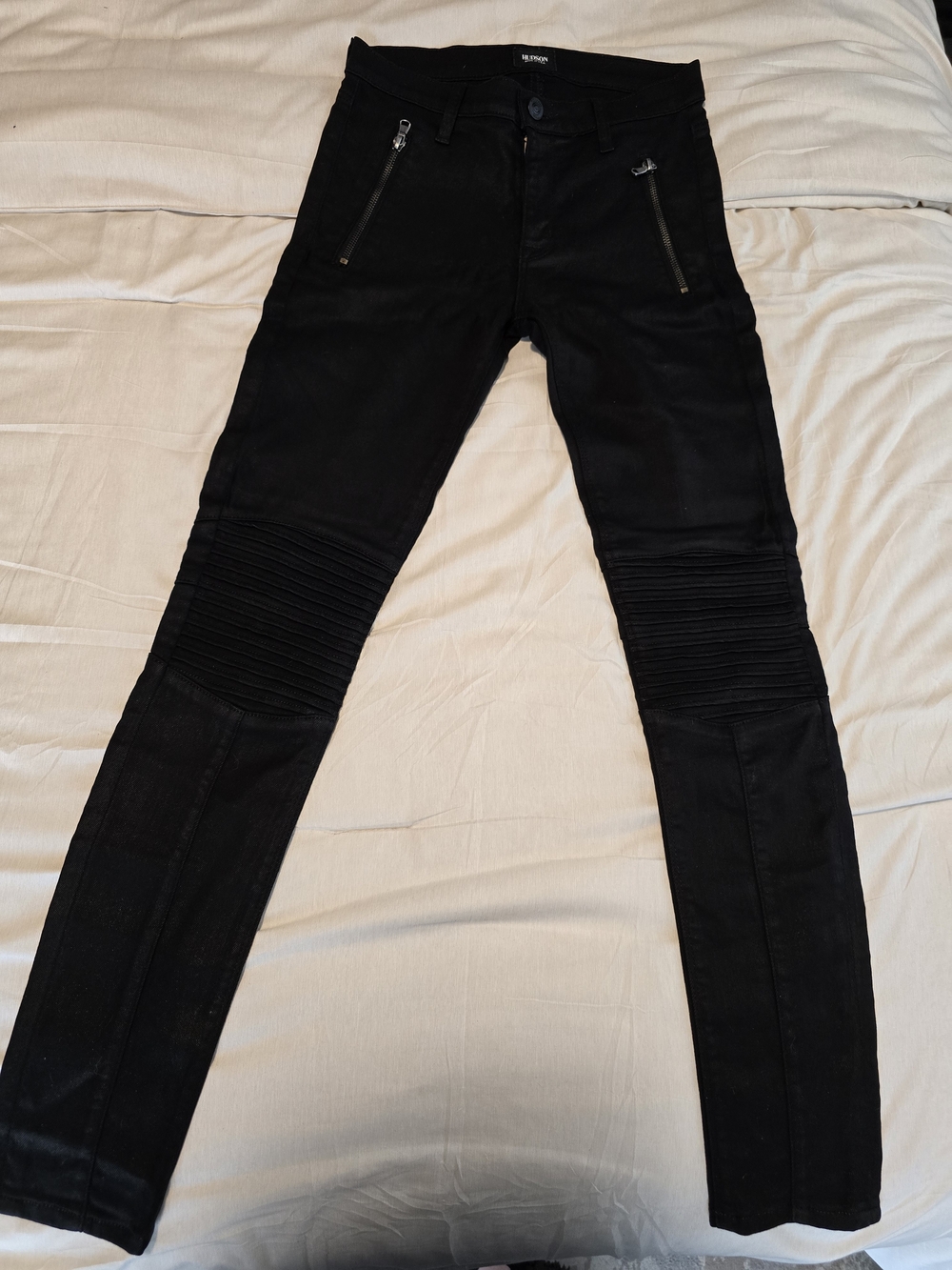 Hudson Stark Moto Skinny Black Wax Jeans Hip Zippers Pleated Knees Womens 27 EUC